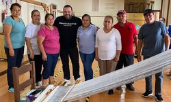 Rebozo y telar potosinos a la conquista del mundo de la moda