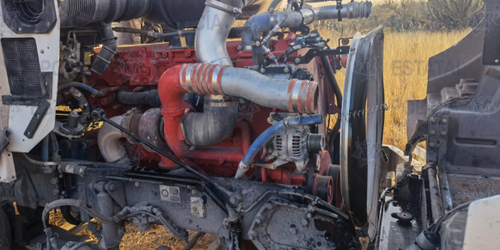 Localizan tractocamión con reporte de robo en la carretera 57