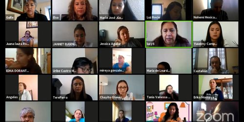 Impartió conferencias sobre género y derechos humanos a docentes