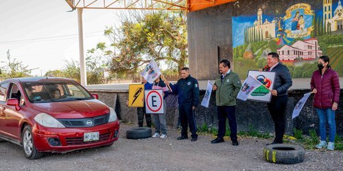 Jóvenes se preparan para conducir con mayor seguridad y responsabilidad