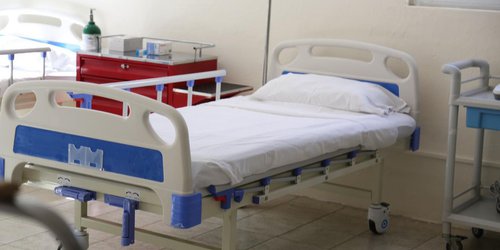 El OXXO dona equipo médico a asilo