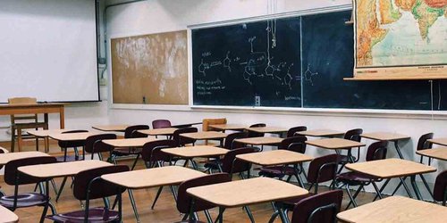 Covid deja más de 400 niños en cuarentena por reinicio de clases en Florida