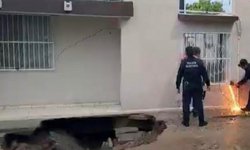 Socavón amenaza con ‘tragarse’ 16 casas en Hermosillo, Sonora