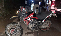GCE detiene a motociclista con placa sobrepuesta en Puestecitos