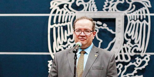 UNAM elige a Lomelí como nuevo rector; ofrece cambios sin estridencias