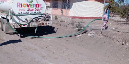 Atiende Desarrollo Rural solicitudes de agua en comunidades de Rioverde