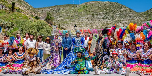 Ciudad Fernández y Real de Catorce se unen en el Maza Real, muestra del folklore sinaloense