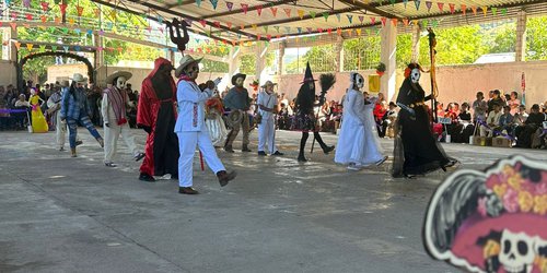 Impulsan la cultura y el talento juvenil en concurso de comparsas en Tanlacut