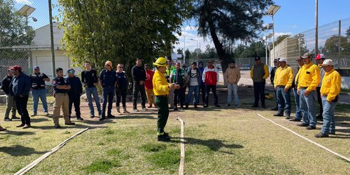 Cuerpos de emergencia reciben Curso del Combatiente Forestal  en Rioverde