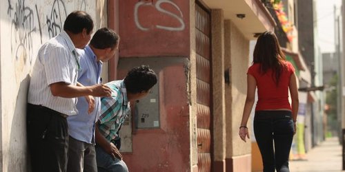 Derechos Humanos respalda leyes contra acoso callejero