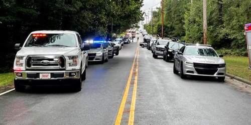 Tiroteo en la escuela secundaria de Mount Tabor en Winston-Salem, Carolina del Norte, deja al menos un estudiante herido