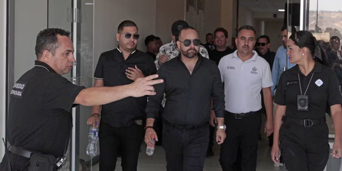 Vinculan a proceso a Los Alegres del Barranco; se les acusa de apología del delito