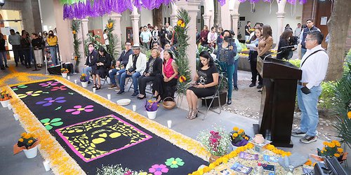Congreso del Estado coloca altar de muertos en honor a periodistas potosinos