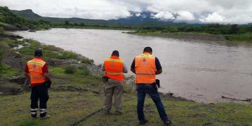 Provoca 'Hernán' daños a carreteras y caminos en Michoacán