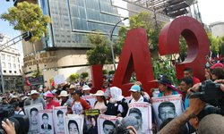 FGR: Identifican restos de uno de los 43 normalistas de Ayotzinapa