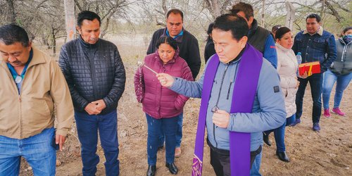 Bendicen instalaciones del nuevo panteón Valle de Santa Elena
