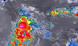 Se forma la tormenta 'Lorena' frente a costas de Colima.