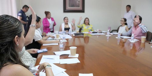 Aprueba Comisiones listado de participantes para el Cuarto Parlamento de las Mujeres