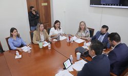 Aprueban exhorto para que autoridades faciliten trámites de la CURP