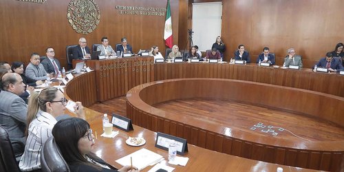 Legisladores se reúnen con secretario de Seguridad por glosa del IV Informe