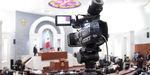 Buscan prohibir venta de “cigarros electrónicos” a menores de edad en SLP