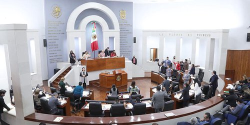 Buscan eliminar requisito de no antecedentes penales para operadores de transporte público