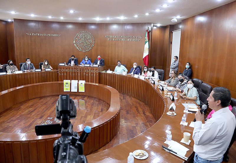 Consulta a personas con discapacidad_.jpg