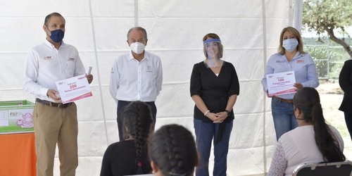 Durante contingencia sanitaria DIF continúa con programas de apoyo a familias de SLP