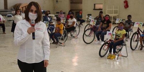 Miles de estudiantes beneficiados con programa Una Bici con Rumbo