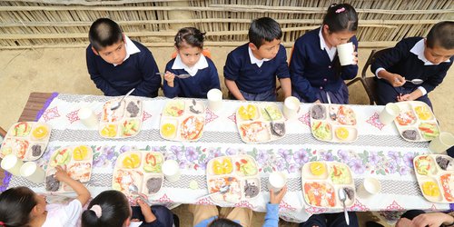 DIF Estatal duplicó cobertura de desayunos escolares en escuelas indígenas
