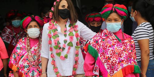 DIF Estatal entregó apoyos en San Antonio