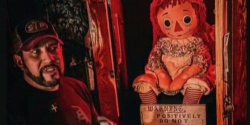Murió Dan Rivera, investigador paranormal y custodio de la muñeca Annabelle