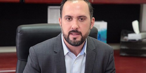 Eliminan requisito de edad para ocupar cargo de director del Instituto de Migración