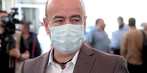 Analizarán iniciativa para otorgar placas vehiculares gratuitas