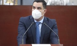 Propone PAN licencias de conducir gratuitas para conductores de transporte público