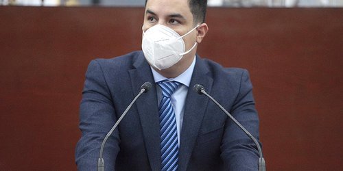 Propone PAN licencias de conducir gratuitas para conductores de transporte público