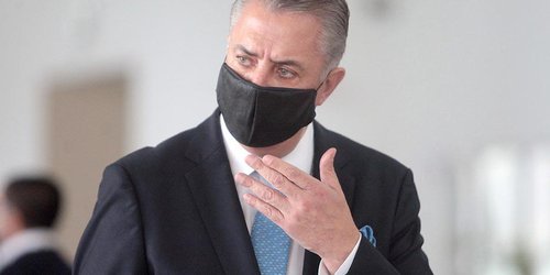 Personal del Gobierno Federal utiliza vacunas Covid con fines políticos: Rolando Hervert