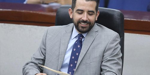 Gabinetes paritarios en los municipios, iniciativa de Rubén Guajardo