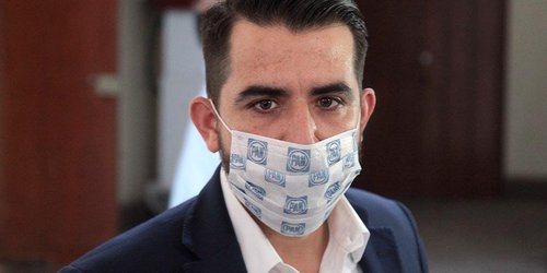 Necesario denunciar delitos cibernéticos: Rubén Guajardo