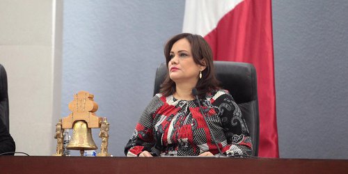 Reglamentan el uso de vehículos oficiales en el Congreso del Estado