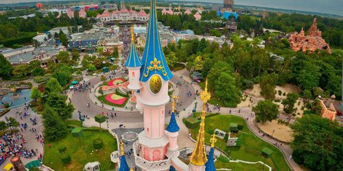 Disneyland París se convierte en centro de vacunación masiva