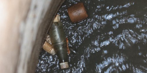 Basura e infecciones agobian a Álamo por colapso de drenajes; enfrentan problema de salud pública