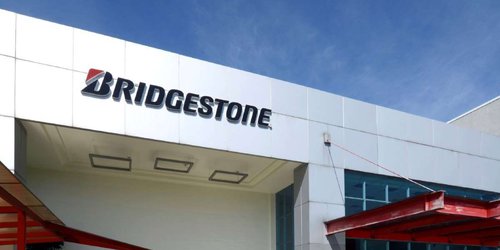 Bridgestone dará 100 dólares como incentivo a empleados que se vacunen contra COVID-19