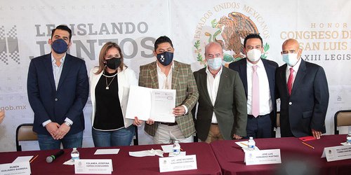 Gobernador entregó al Congreso iniciativa para crear la Guardia Civil