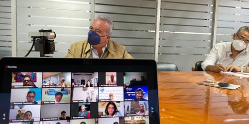 Se reúne titular de la SEGE con representantes de Colegios Particulares