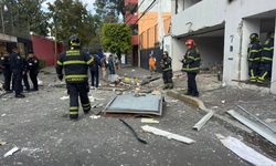 Explota tanque de gas y provoca daños en vivienda de la colonia Axotla.