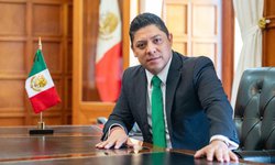 Ricardo Gallardo da a conocer semáforo de desempeño gubernamental de agosto