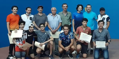 Celebran la eliminatoria estatal de frontenis