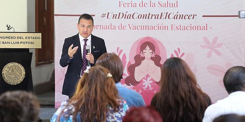 Congreso se une a campañas para combatir el cáncer de mama