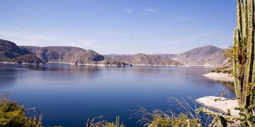 Conagua informa sobre el desfogue controlado de  la presa Zimapán